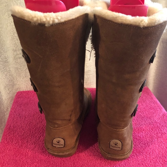 Bearpaw boots. - Picture 4 of 8